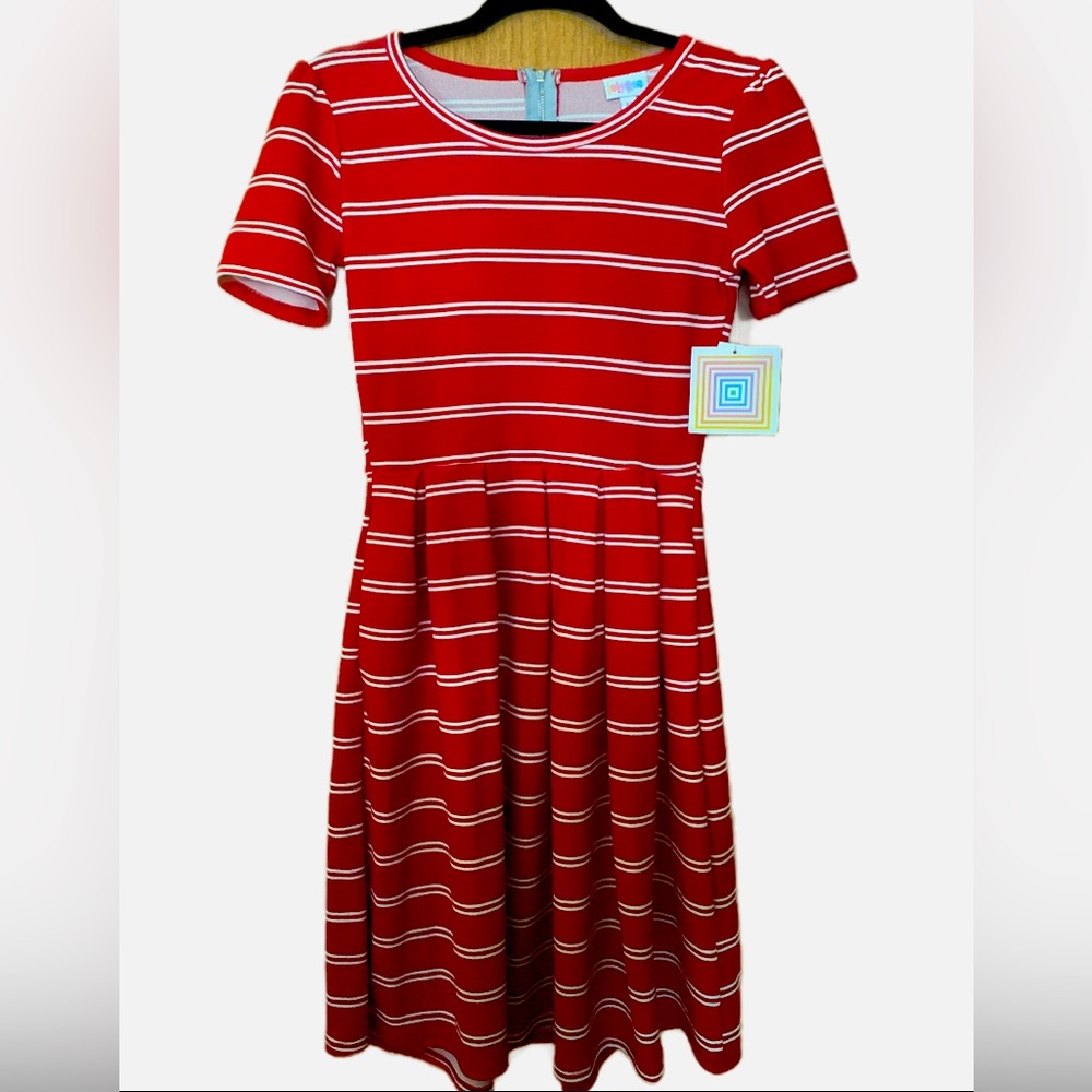 BRAND NEW- XS Lularoe Amelia